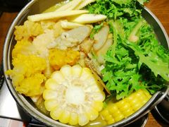 黄耳牛蒡素鸡汤物-十二舍·湯物素煮(江泰潤政店)