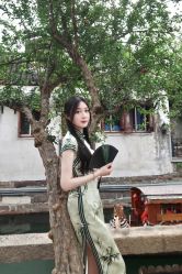 -一揽芳华汉服旗袍体验馆(拙政园店)
