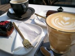 -UNI UNI(环亚凯瑟琳店)