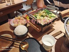 -川堂风·跷脚牛肉·乐山爆炒(宝山日月光店)