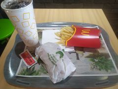 -麦当劳(郑州东高铁站店)