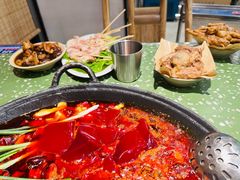-五里关火锅(上海鑫耀·光环Live店)