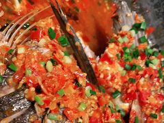 老坛剁椒水库鱼头-爱碗亭·鲜炒湖南菜(壹城中心店)
