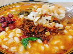 -吴三酸菜麻食酱香面馆(印花布园小区店)
