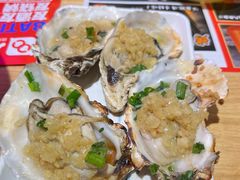 蒜蓉生蚝-八条友鲜货烧烤·脆皮烤鱼(石岩旗舰店)