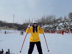 -亚布力新体委滑雪场