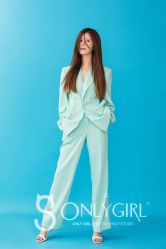 -onlygirl摄影美学馆高端定制(江滩店)