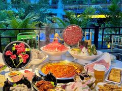 -茅草房·河畔园林火锅