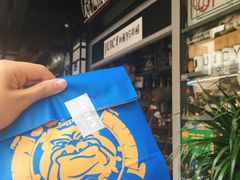 招牌三角芝士面包-Juicy Bakery(大学路店)