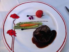 香煎澳洲小牛肉配时蔬红酒少司-马克西姆餐厅(崇文门店)