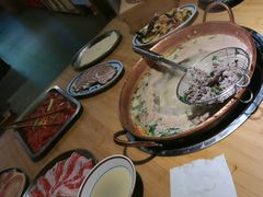 -洱火云南酸菜牛肉火锅(石景山当代商城店)