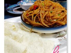 招牌土豆丝-乡村馕坑肉·烧烤·新疆菜·本地人更爱吃(阿勒泰首店)