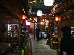 大堂-东来菜馆•手抓海鲜家常菜•海鲜锅贴(鸽子窝店)