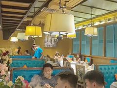 大堂-领鲜活海鲜榴莲自助火锅(东门店)