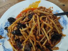 鱼香肉丝-洪福亮酒家(南草厂街店)