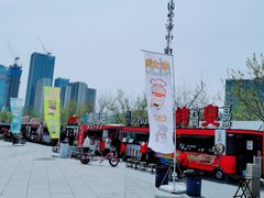 -东港音乐喷泉广场