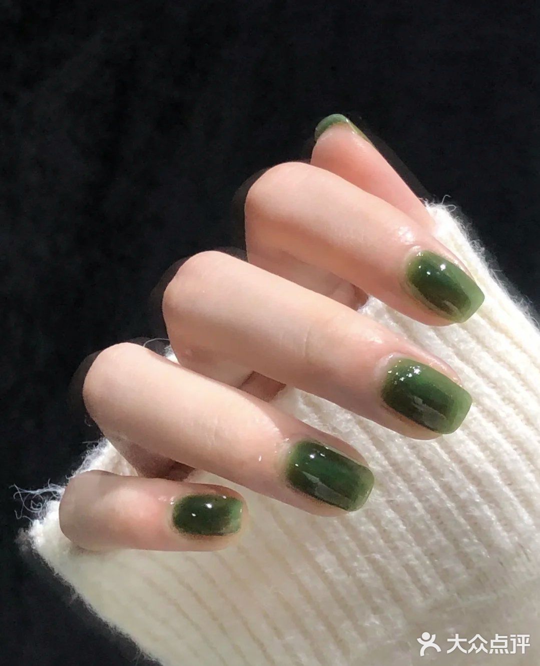 超显白祖母绿美甲款式