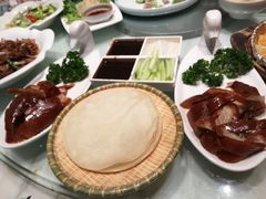 -梁家大院•农家菜(昆山会展中心店)