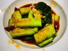 刮皮黄瓜-老佛爷铜炉蛙锅(海岸城店)