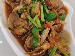 -覃记海鲜美食餐厅