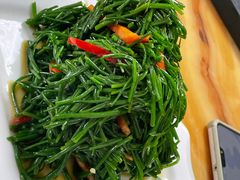 -苏莱特色牛骨滩羊手抓馆(长城东街总店)