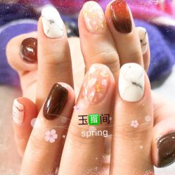 -生活美一点玉指间美甲美睫