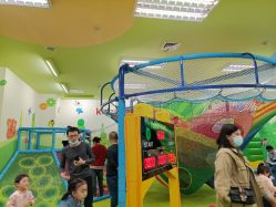 -莫莉幻想儿童乐园(武汉经开永旺店)
