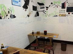 大堂-特色油卤串串(水碾河店)