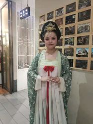-盘子女人坊古装写真摄影(厦门总店)