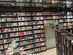 -钟书阁(群光广场店)
