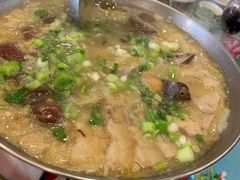 杀猪菜-闯关东东北农家菜(崂山石老人店)