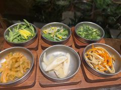 -银米·云南传统过桥米线(双廊黑金冠店)