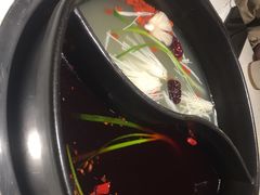 -钢管厂五区小郡肝串串香(奥克斯广场锦城万达店)