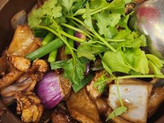 招牌胡须佬鸡煲-胡须佬鸡煲四季火锅店(石厦西村直营店)