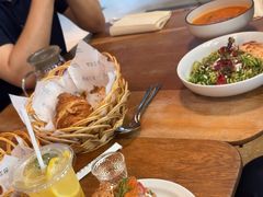 -麦田工坊(月湖店)
