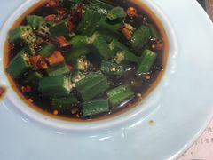 -山河屯铁锅炖(哈西站店)