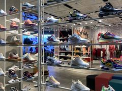 -NIKE KICKS LOUNGE体验店(北京新中关店)