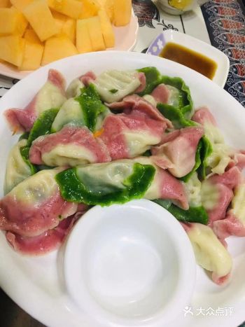 给传统的年味来“添点彩”吧