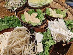 -烂摊摊火锅集市(河北总店)