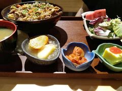 -本格丼·炭火烤肉饭(大悦路成都大悦城店)