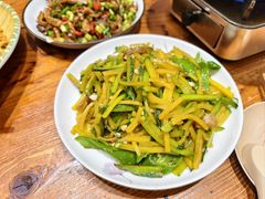 -土媳妇香锅坊(光谷店)