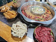 -正南齊北重庆老火锅(光华村直营店)