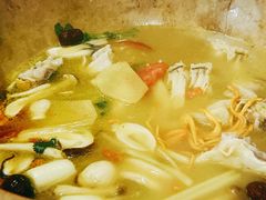 -云南野生菌石锅鱼石锅鸡(大金塔店)