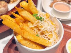 -阿妮叶李(光谷世界城店)