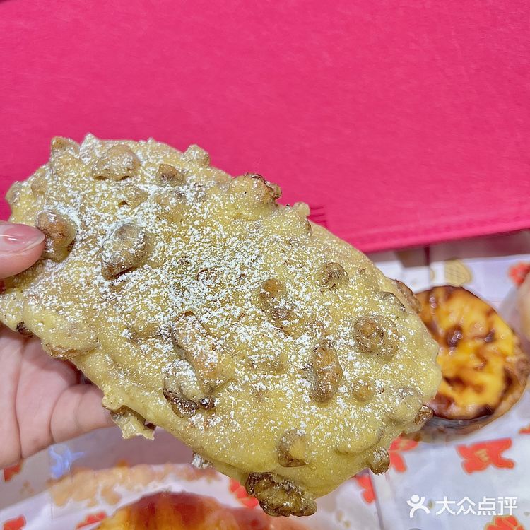 ✨开到家门口了！我钟爱的菠萝包🥯