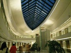 -上海滴水湖皇冠假日酒店