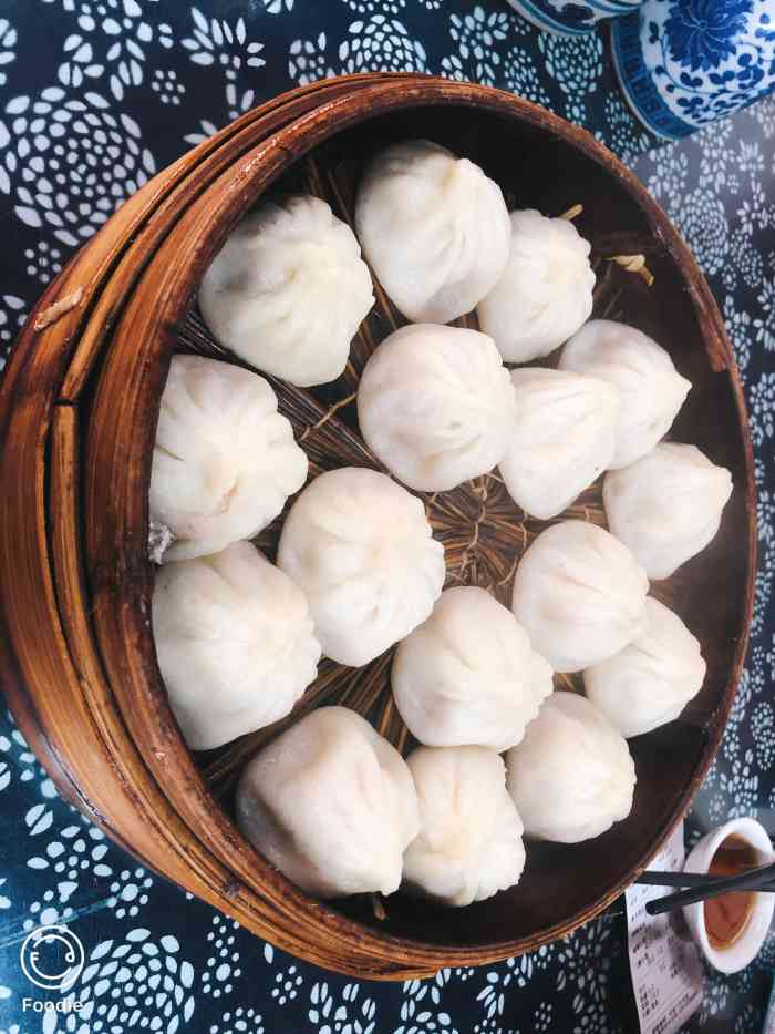 老街小笼馆(南翔老街景区店)-"大概下午2点到了老街,到了这家店,只剩