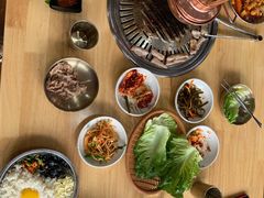 -牛信亭韩国料理·炭火烤肉(紫藤路店)