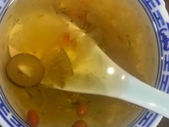 白玉银耳羹-蟹上黄·蟹黄面·江南糖水(人民广场店)