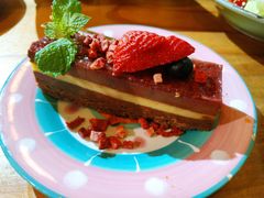 草莓红丝绒蛋糕-盘炉forenza·云贵川融合小食堂 ( 钟楼中柳巷店)